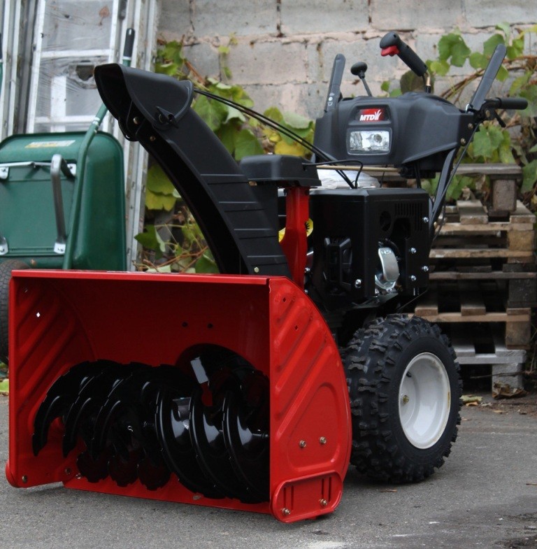 Снегоуборщик MTD Optima ME 76