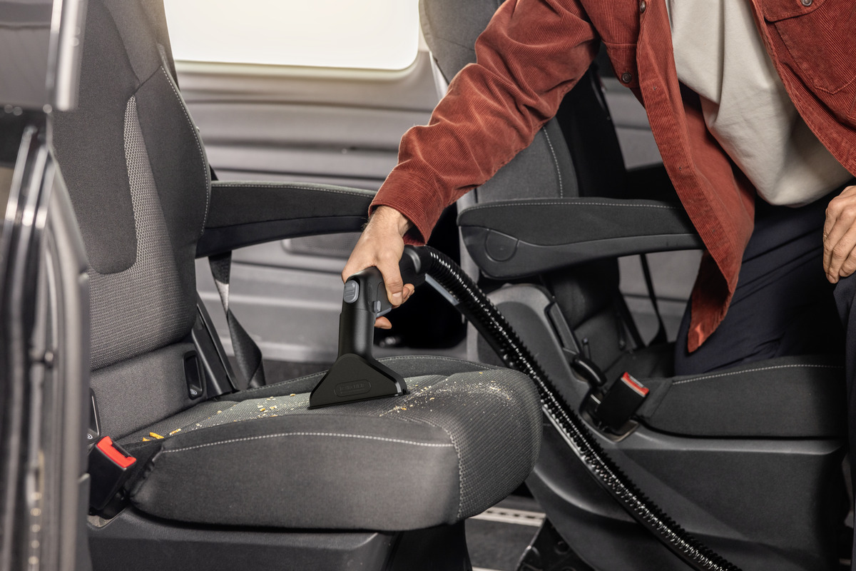 Моющий пылесос Karcher SE 4 Plus