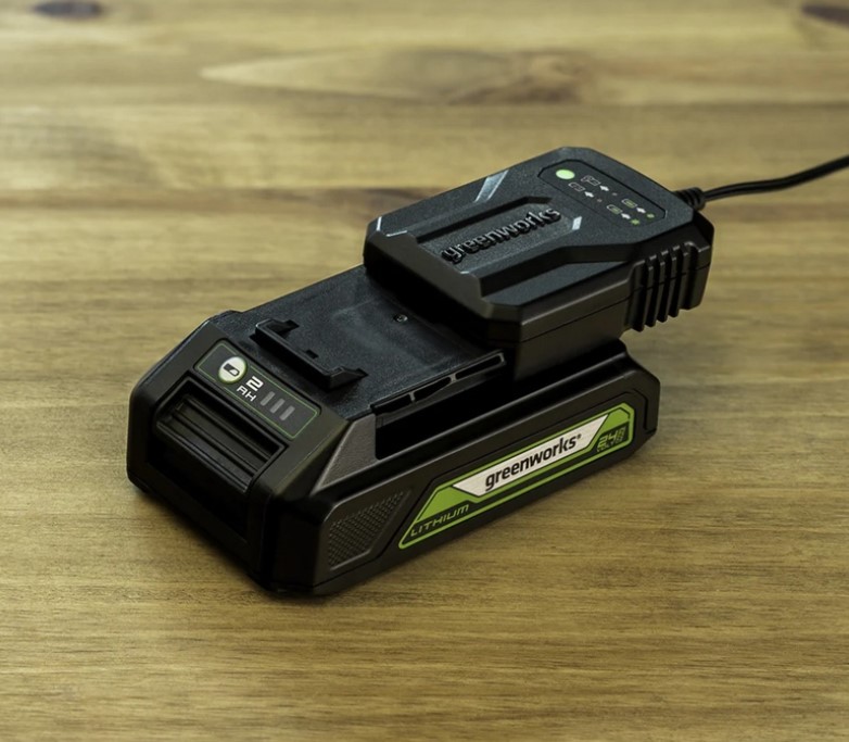 Зарядное устройство Greenworks G24UC2 24В