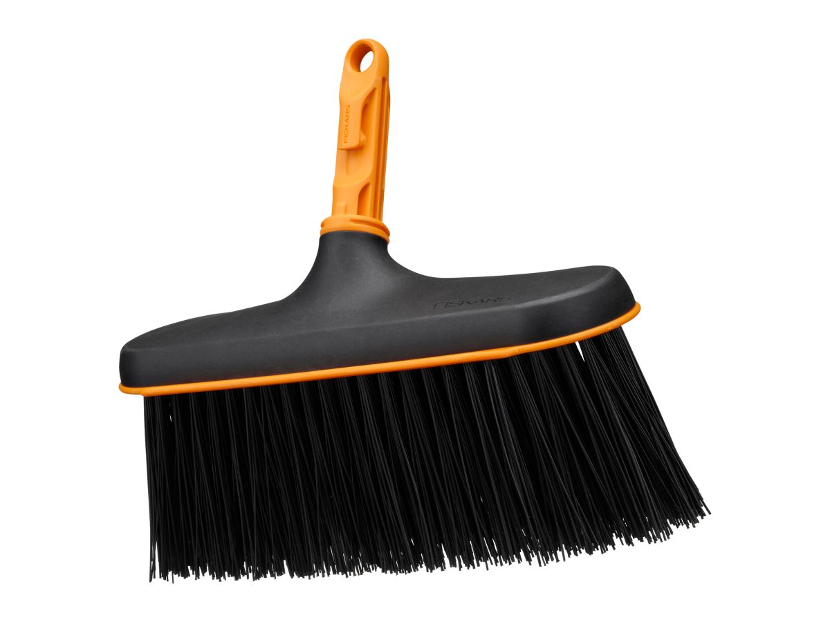 Щетка универсальная FISKARS OneClick