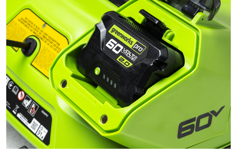 Аккумуляторная снегоуборочная машина Greenworks GD60PST 60В