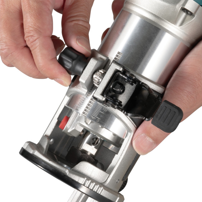 Фрезер кромочный MAKITA RT 0702 CX2 + аксессуары в сумке