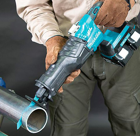 Аккумуляторная сабельная пила MAKITA DJR 360 Z в кор.