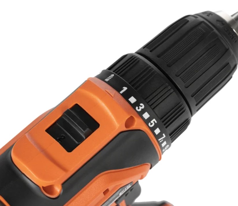 Аккумуляторная дрель-шуруповерт DAEWOO DAA 2122Li SET (АКБ и ЗУ)