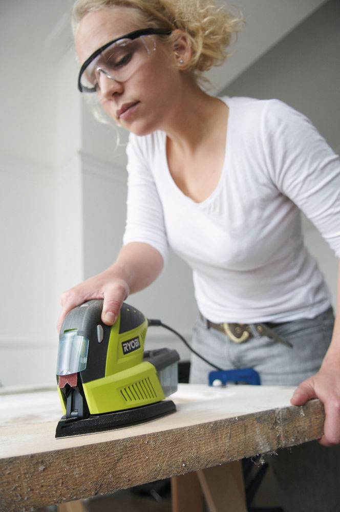 Шлифовальная машина Ryobi EMS180RV