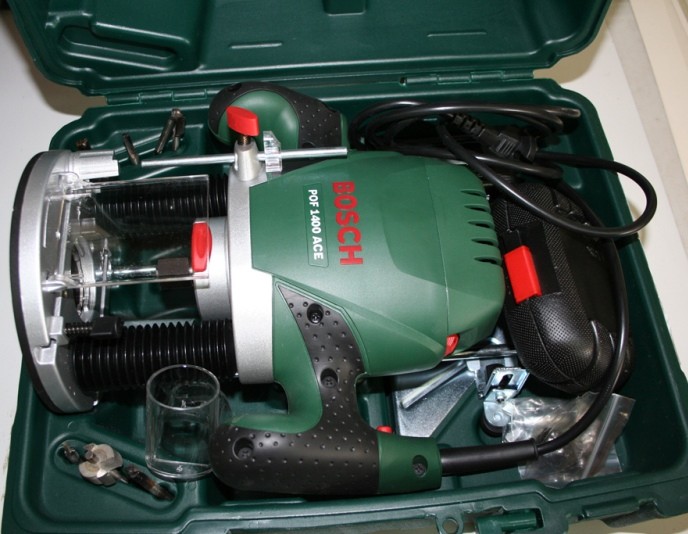 Фрезер ручной Bosch POF 1400 ACE (060326C820)