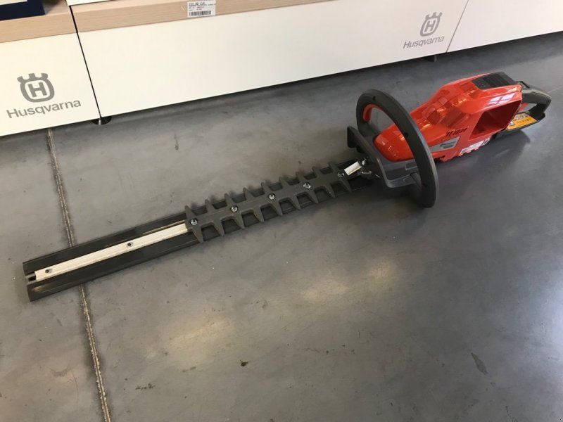 Аккумуляторный кусторез Husqvarna 520iHD60