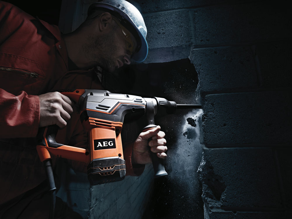 Отбойный молоток AEG MH5 G