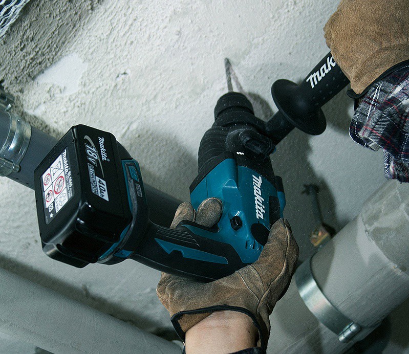 Аккумуляторный перфоратор MAKITA DHR 165 Z в кор