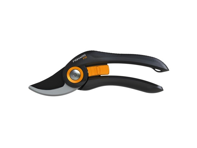 Секатор плоскостной FISKARS Solid