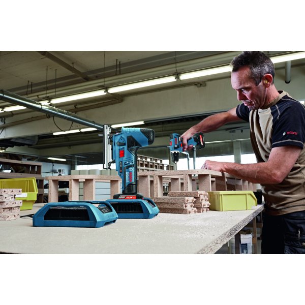 Комплект аккумулятор 12.0 В GBA12 V 1 шт. + зарядное устройство GAL 1830 W-UNI