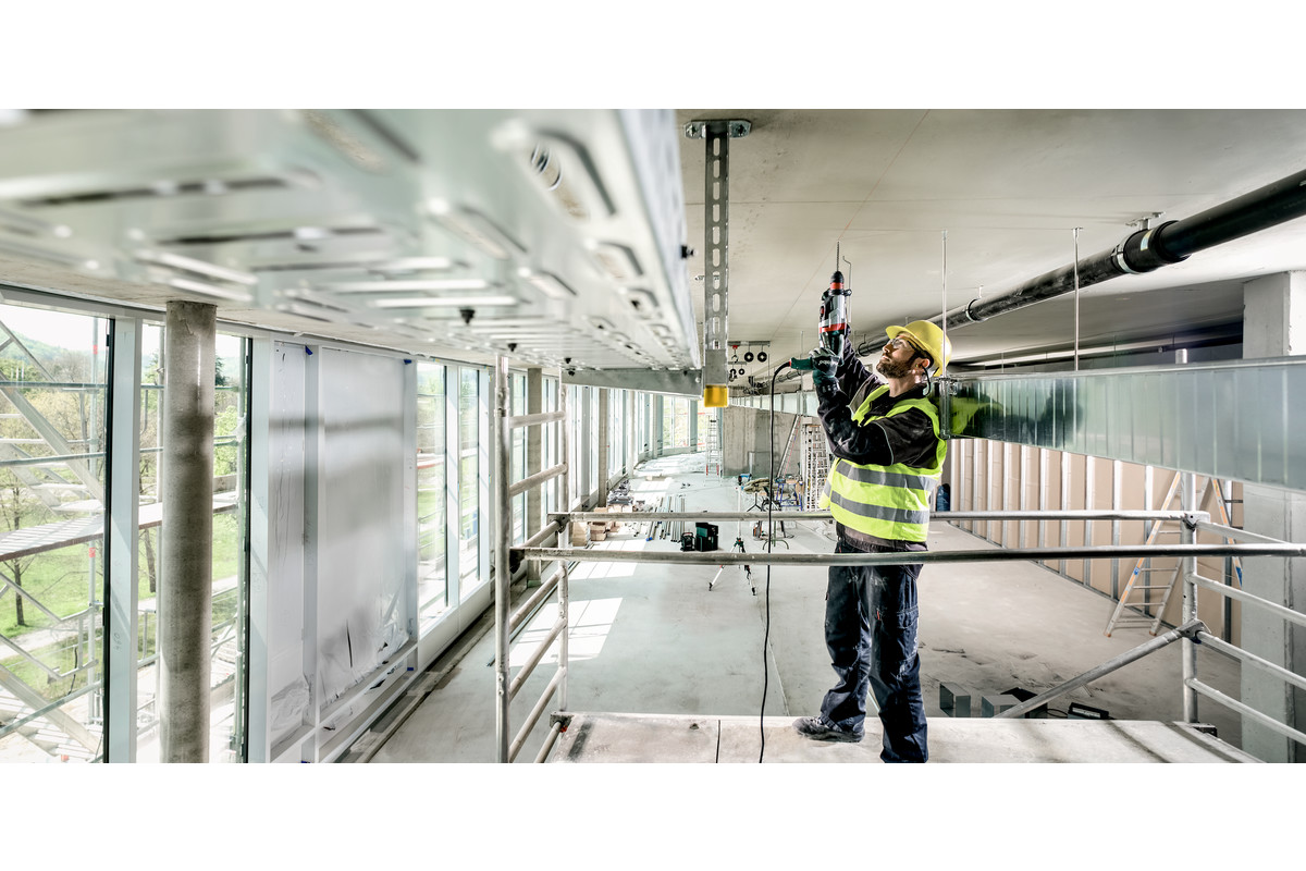 Перфоратор Metabo KHE 2860 Quick + патрон