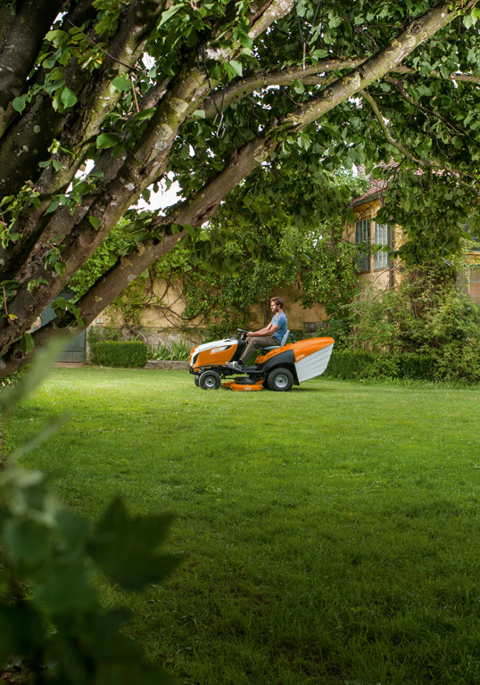 Садовый мини-трактор STIHL RT 6127 ZL