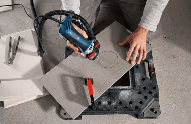 Фрезер Bosch GTR 30 CE Professional (060160C001)