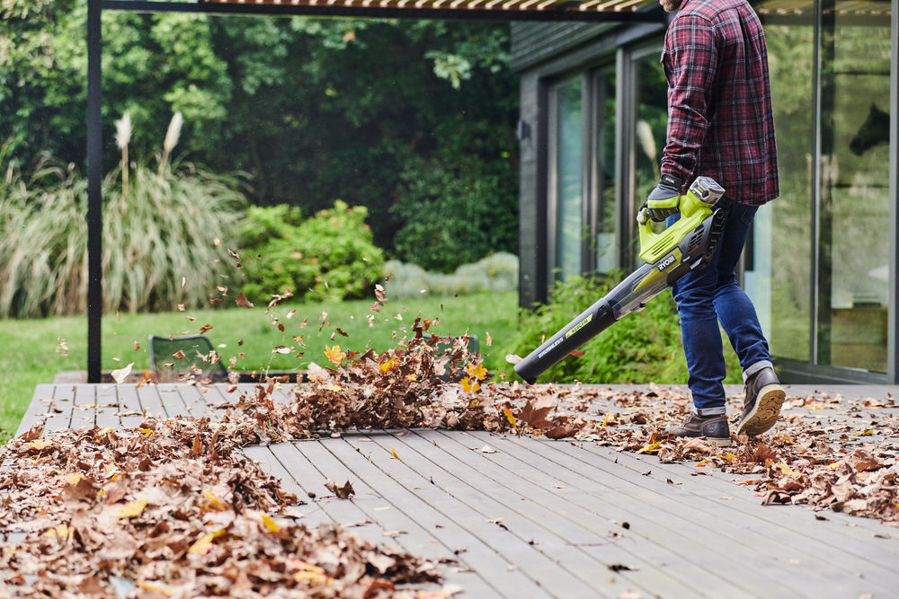 ONE + / Воздуходувка RYOBI RY18BLXA-0 (без батареи)