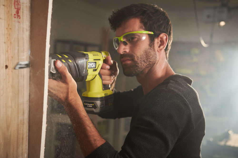 Сабельная пила RYOBI R18RS7-0 (без батареи)