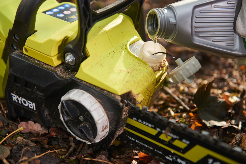 Пила цепная аккумуляторная RYOBI RY36CSX35A-0 (без батареи)