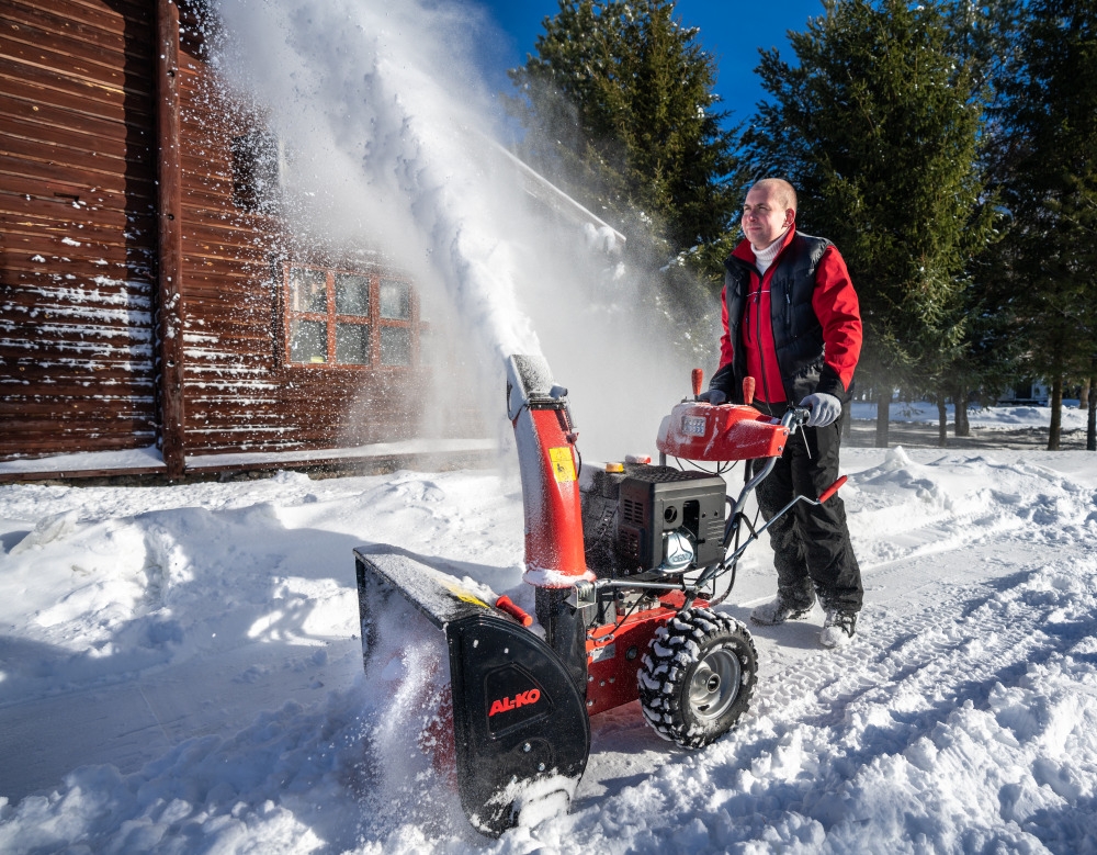Снегоуборщик бензиновый AL-KO SnowLine 620 E III
