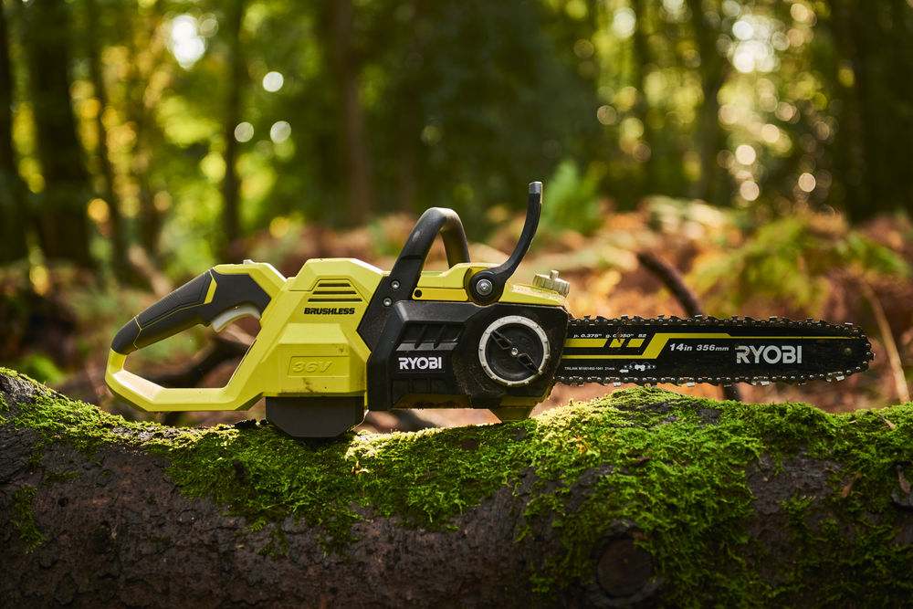 Пила цепная аккумуляторная RYOBI RY36CSX35A-0 (без батареи)