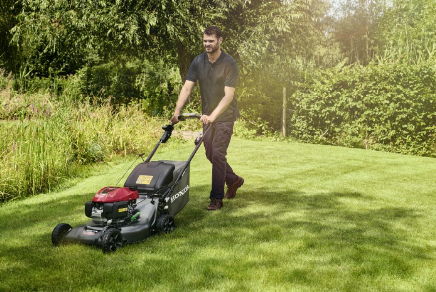 Бензиновая газонокосилка HONDA HRN536C1VYEA