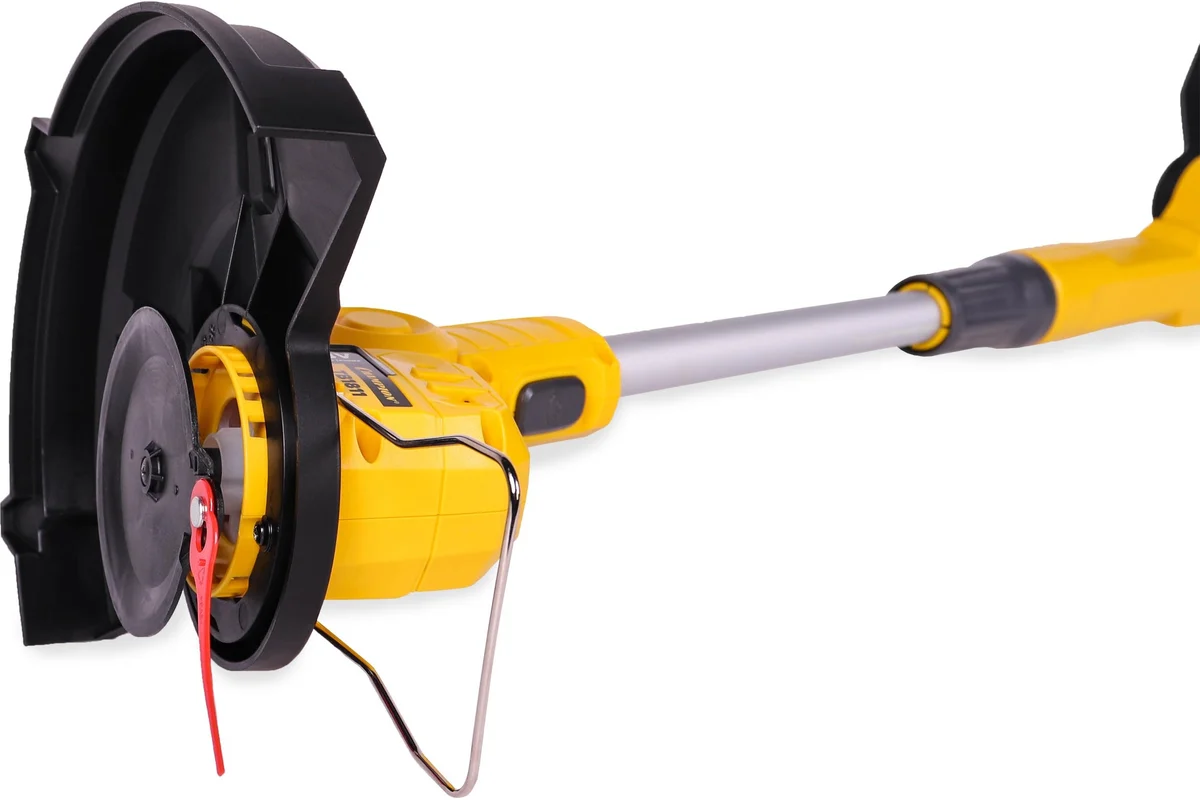 Триммер аккумуляторный CHAMPION TB1811 (+АКБ и ЗУ)