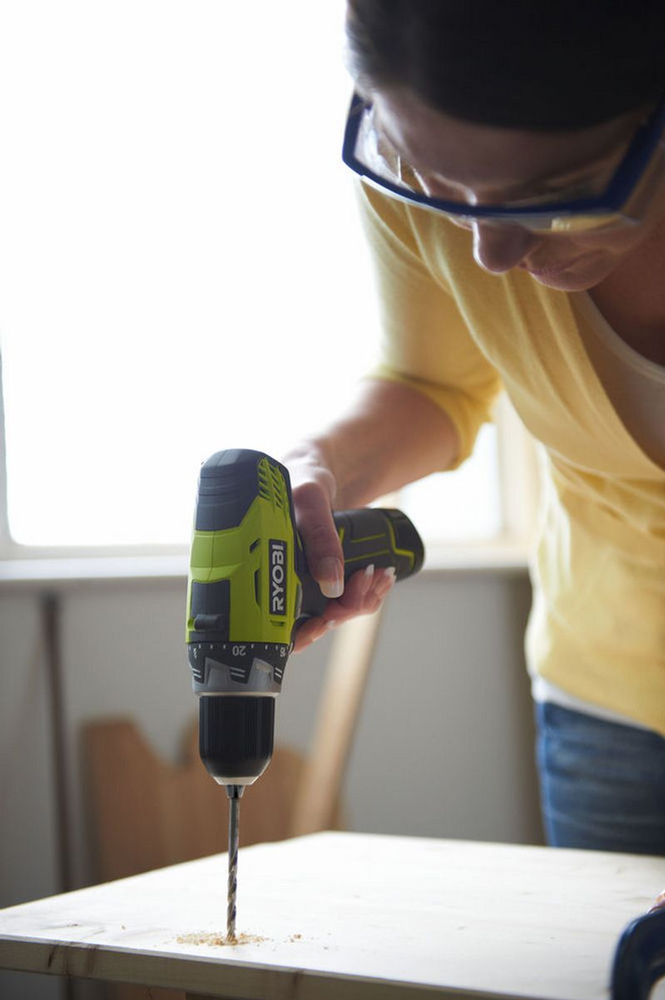 Аккумуляторная дрель-шуруповерт Ryobi RCD12012L