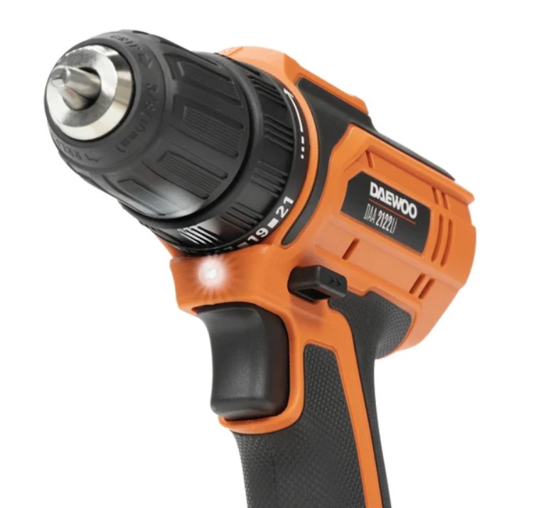 Аккумуляторная дрель-шуруповерт DAEWOO DAA 2122Li SET (АКБ и ЗУ)