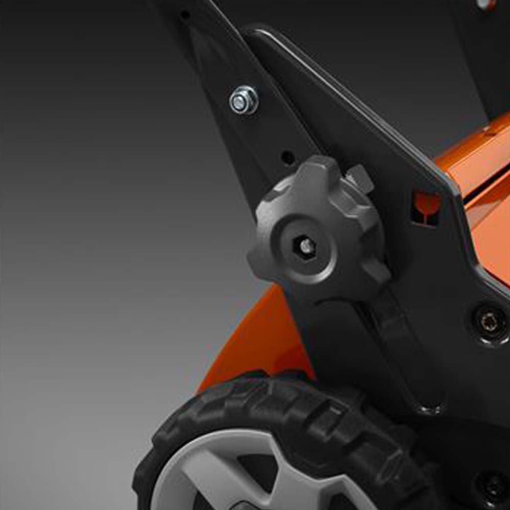 Аккумуляторная газонокосилка Husqvarna LC 247iX (Li)