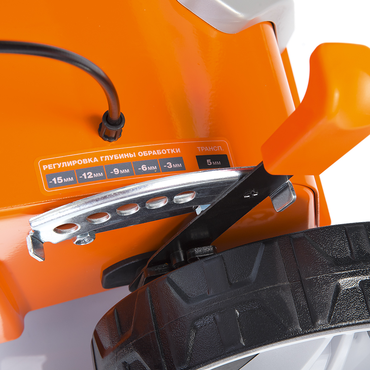 Аэратор-скарификатор бензиновый DAEWOO DSC 4000