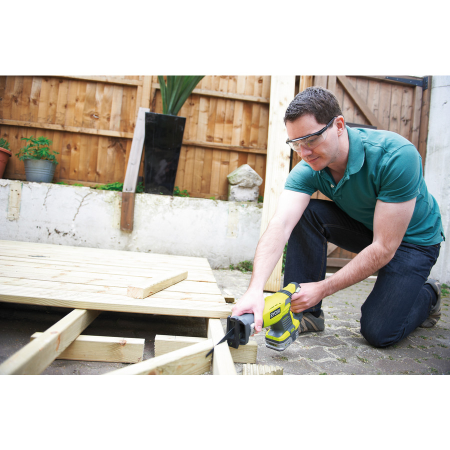 Сабельная пила Ryobi RRS1801M