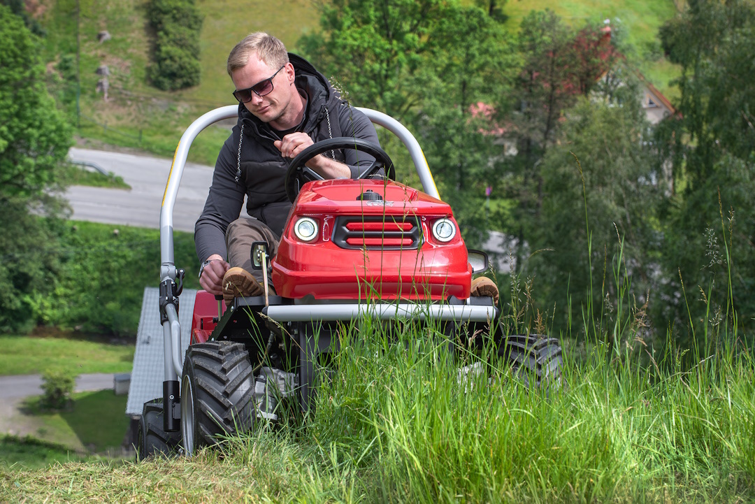 Мини-трактор SECO Crossjet 4x4 AC92/22H Loncin
