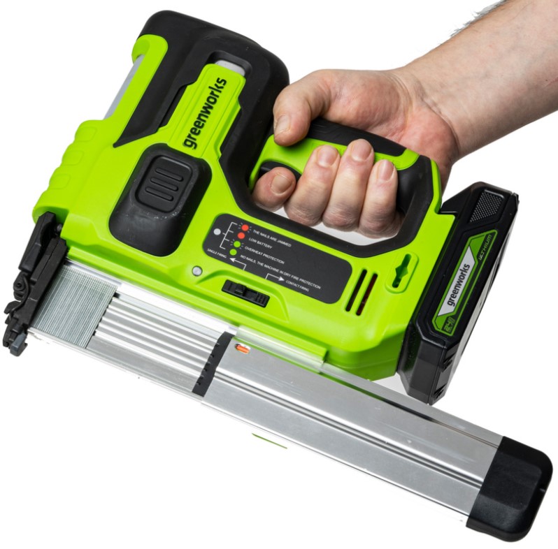 Аккумуляторный гвоздезабиватель Greenworks GD24BN 24В