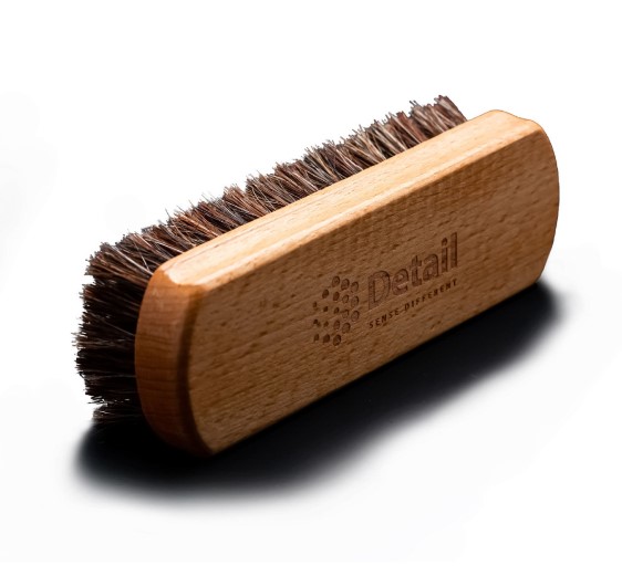 Щетка для очистки кожи Detail, натуральный ворс  