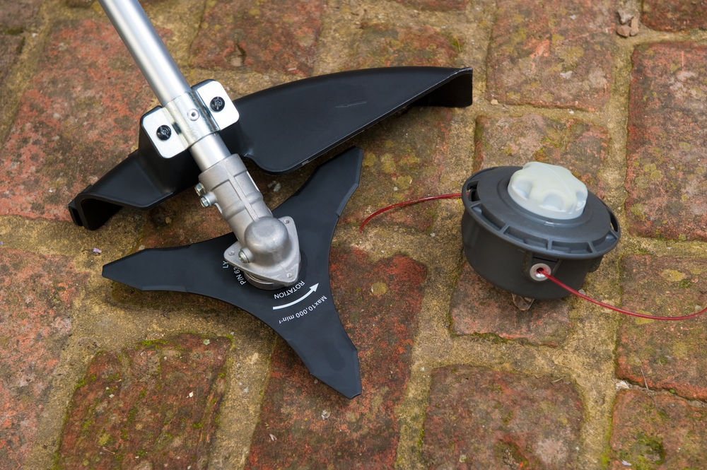 Бензиновый триммер Ryobi RBC52FSBOS