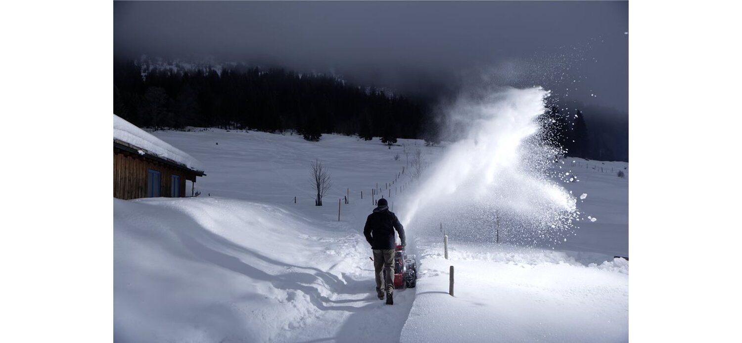 Снегоуборщик бензиновый AL-KO SnowLine 620 E III
