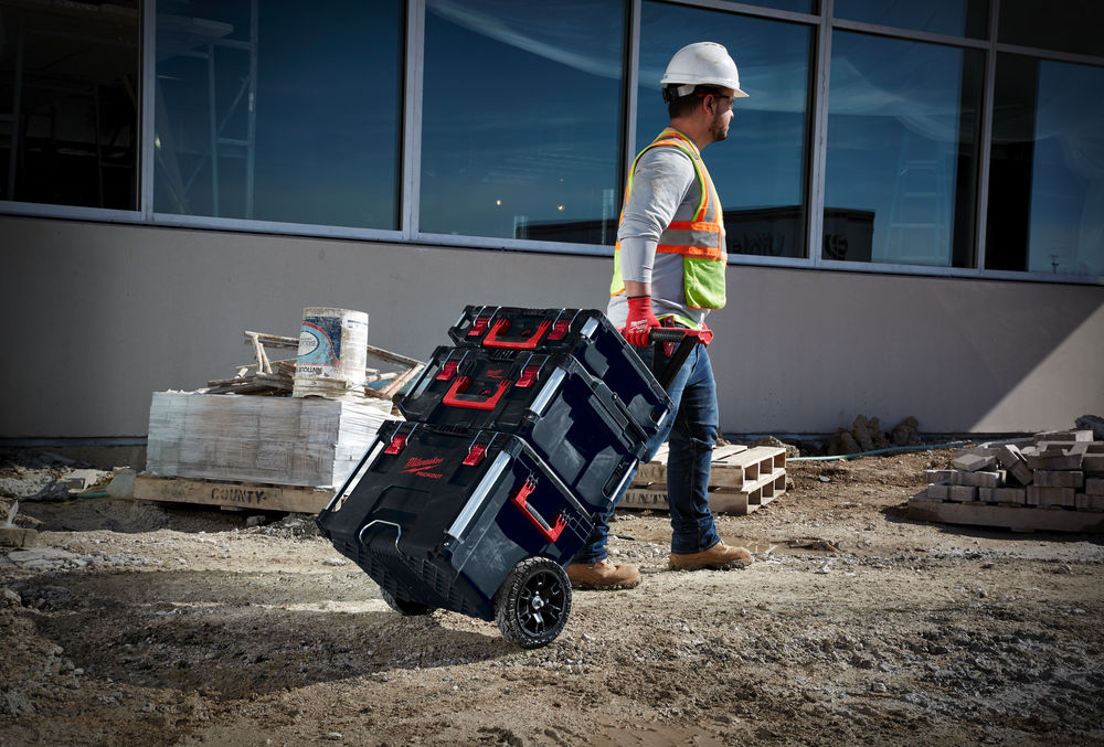 Набор ящиков MILWAUKEE на колесах PACKOUT