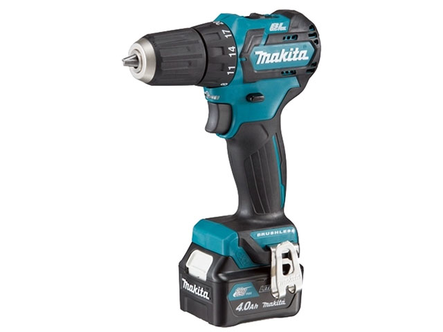 Аккумуляторная дрель-шуруповерт MAKITA DF 332 DWME в чем.