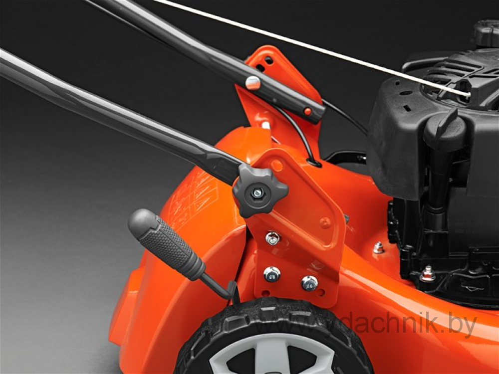 Бензиновая газонокосилка Husqvarna LC 140