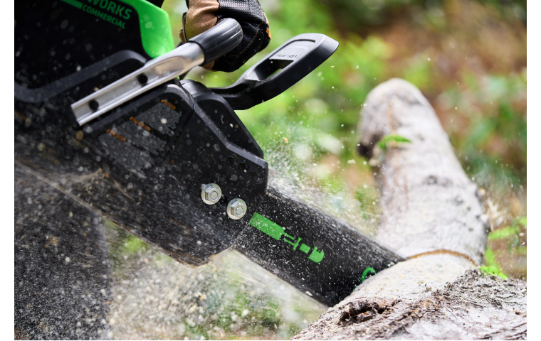 Пила цепная аккумуляторная Greenworks GD82CS51K5 82В (в комплекте АКБ + ЗУ)