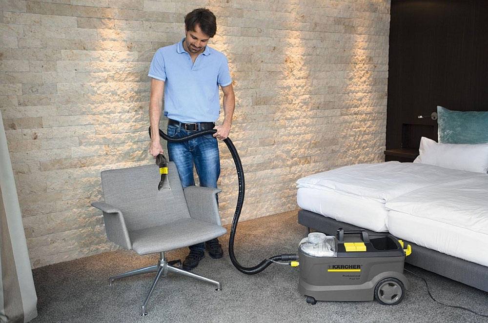 Моющий пылесос Karcher PUZZI 10/2 Adv