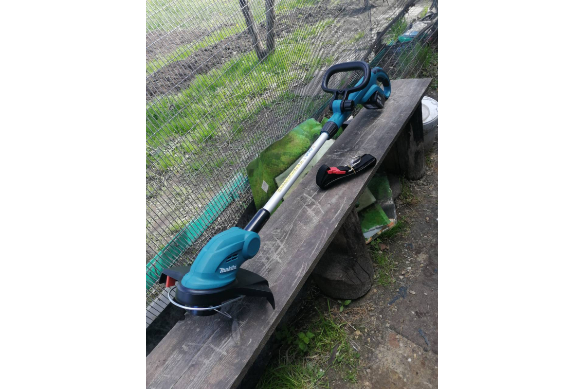 Триммер аккумуляторный MAKITA DUR 181 RF