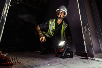 Фонарь светодиодный аккум. AEG BFL18X-0 (без батареи)