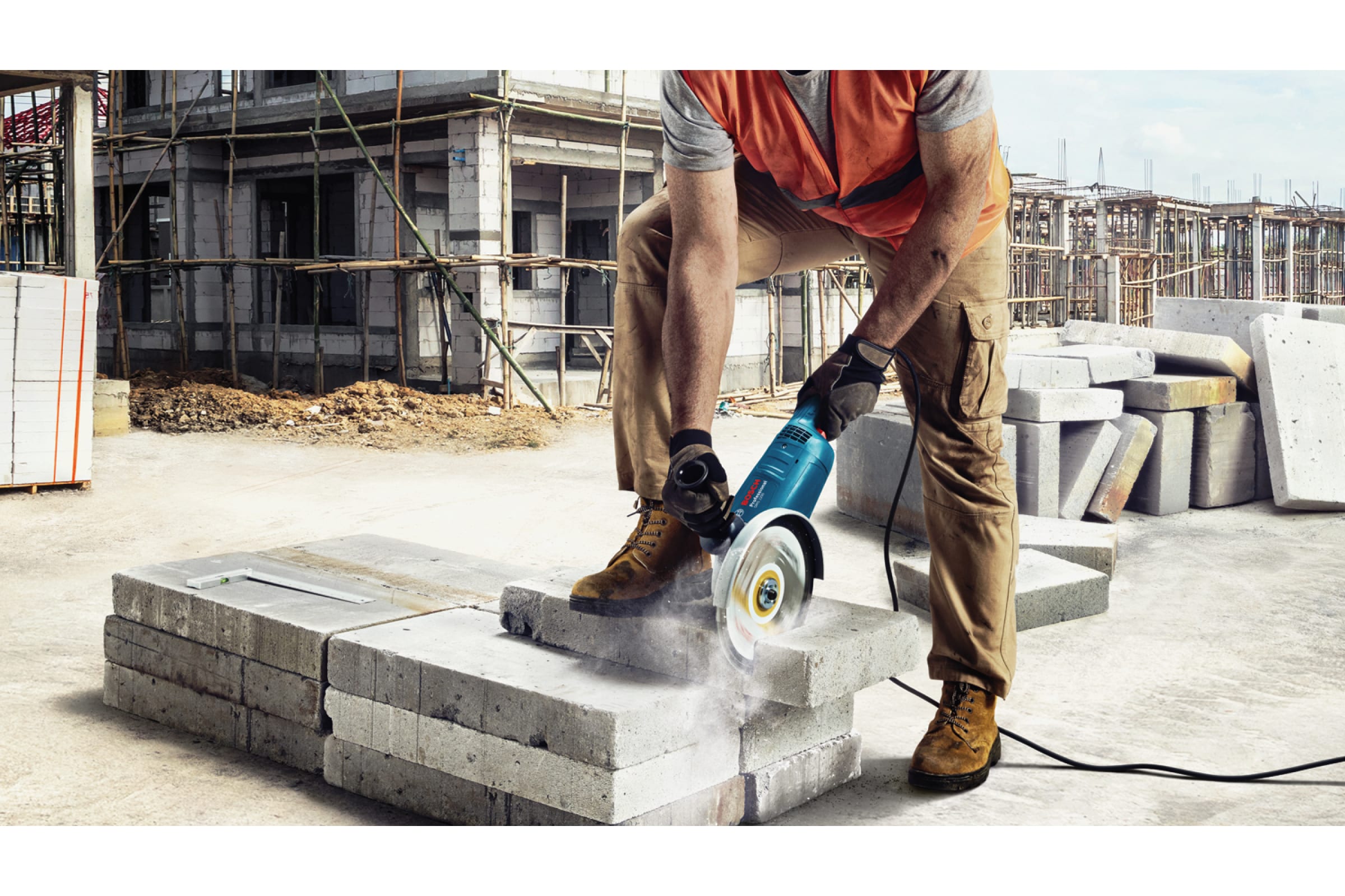 Углошлифмашина Bosch GWS 2200