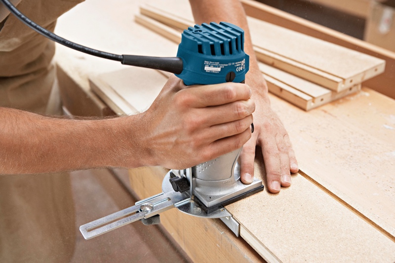 Фрезер ручной Bosch GKF 600 Professional