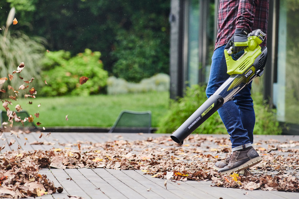 ONE + / Воздуходувка RYOBI RY18BLXA-0 (без батареи)