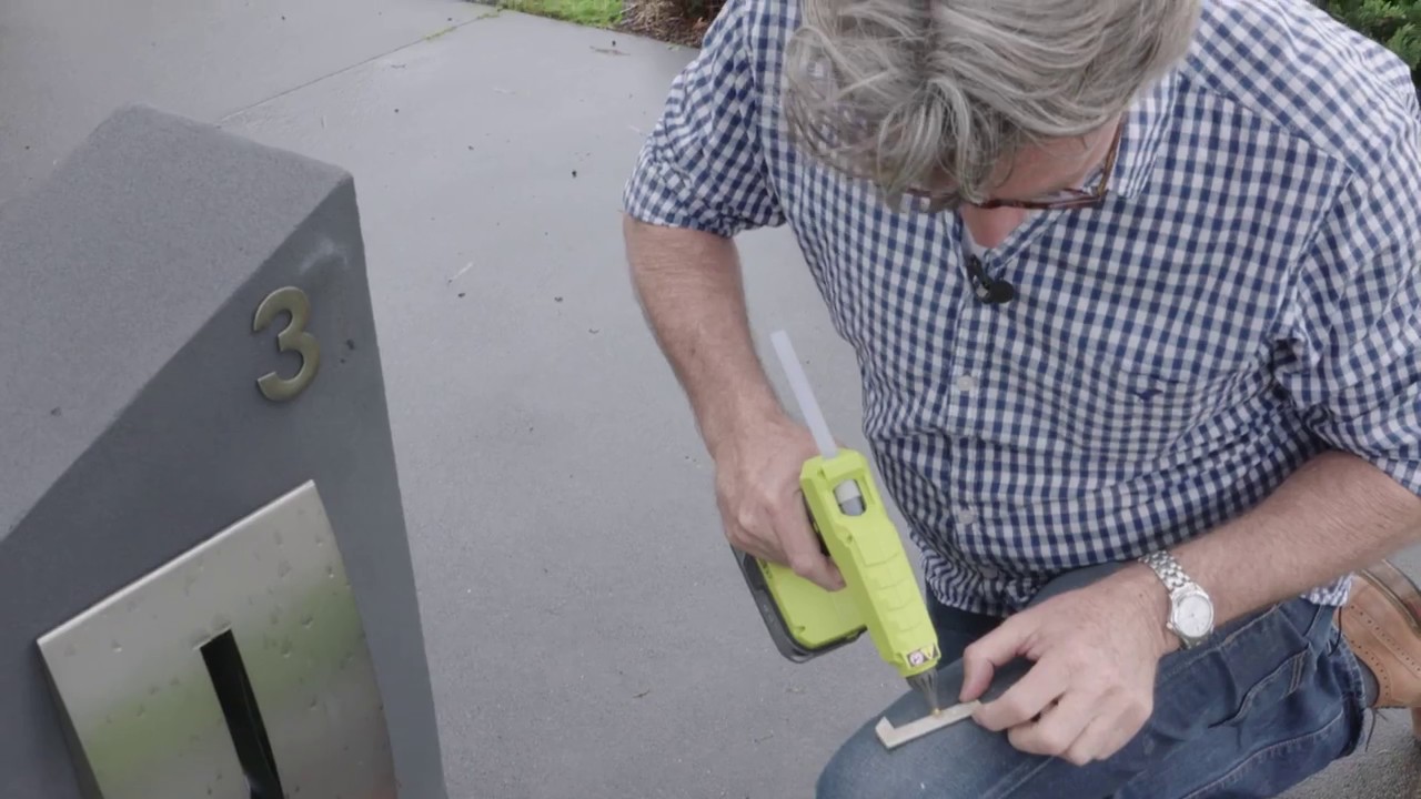 Пистолет аккумуляторный термоклеевой RYOBI R18GLU-0 (без батареи)