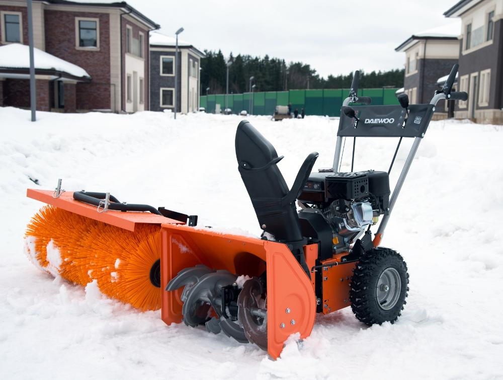 Насадка к подметальной машине (снегоуборщик) DAEWOO Power DASC 560T