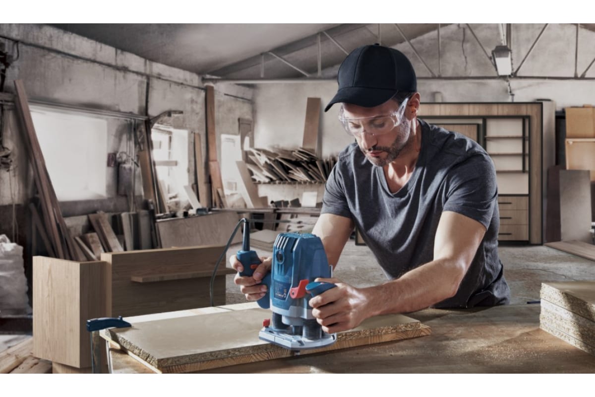 Фрезер Bosch GOF 130