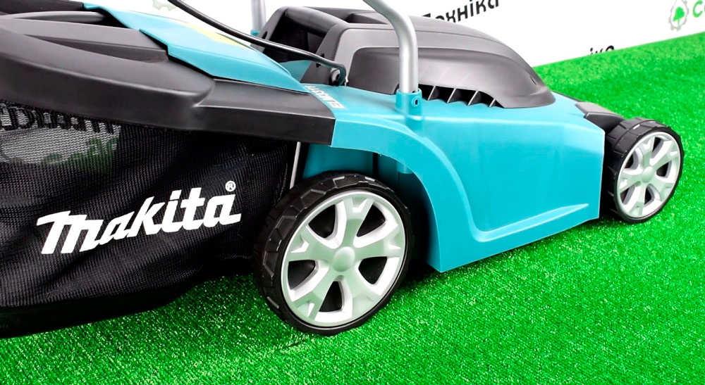 Электрическая газонокосилка Makita ELM3311