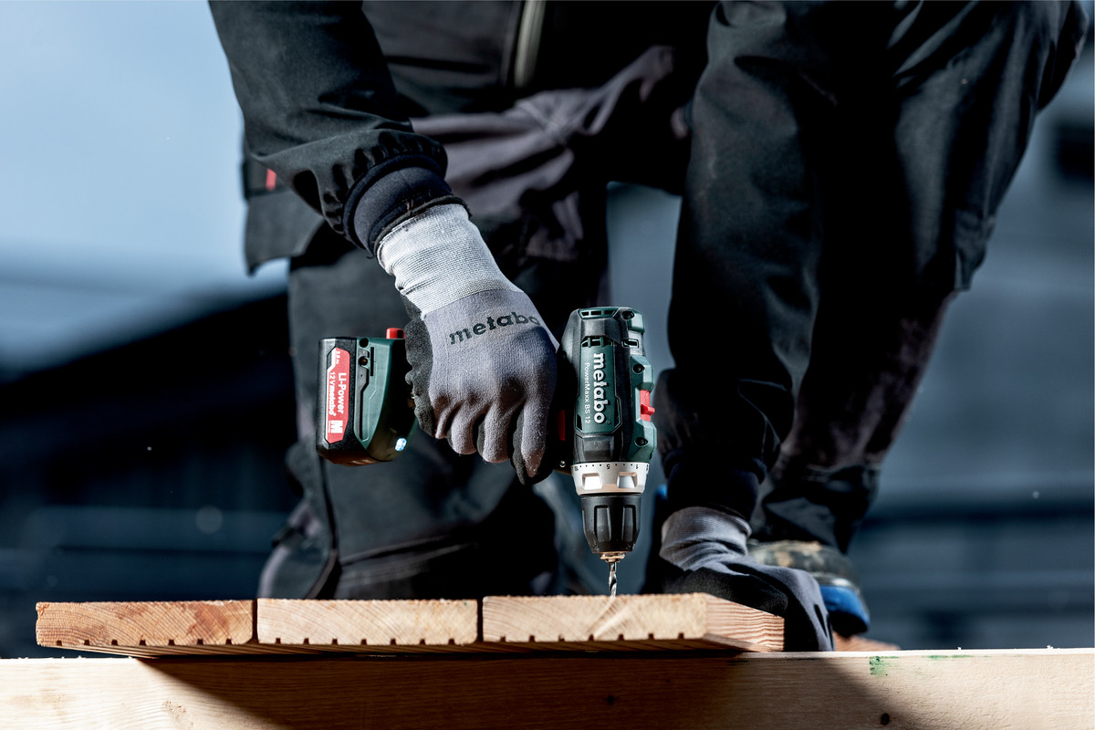 Дрель-шуруповерт Metabo PowerMaxx BS 12 BL (LiHD 2x4.0 Ач)